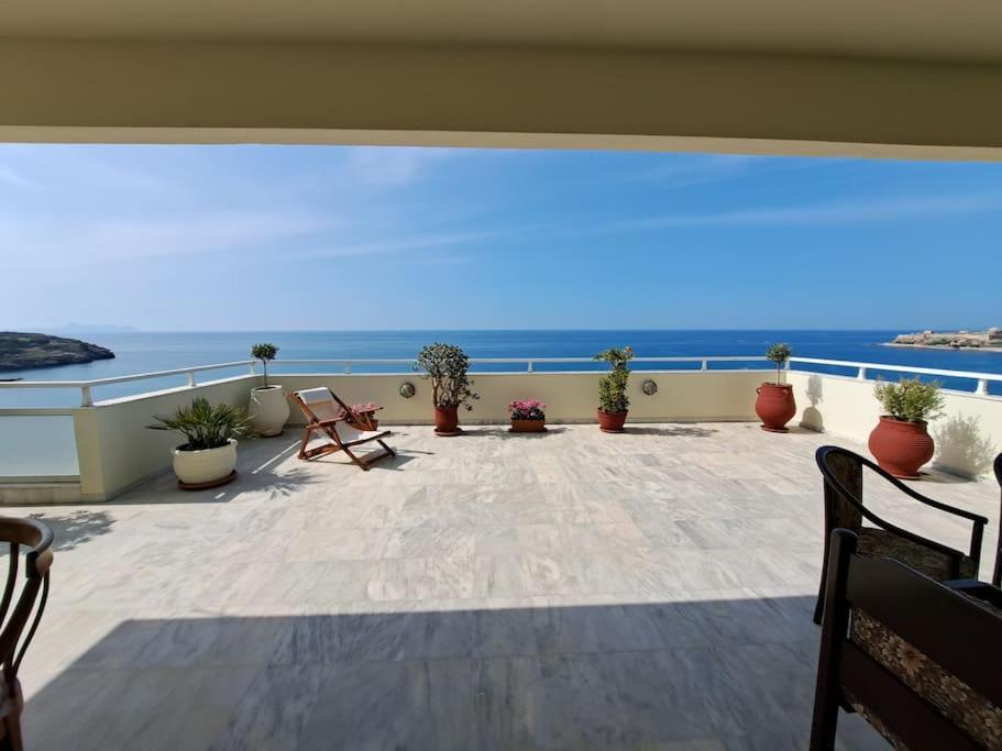 Seaview Flora'S Luxury Apartment-300Meters From The Beach Rethymno  Bagian luar foto