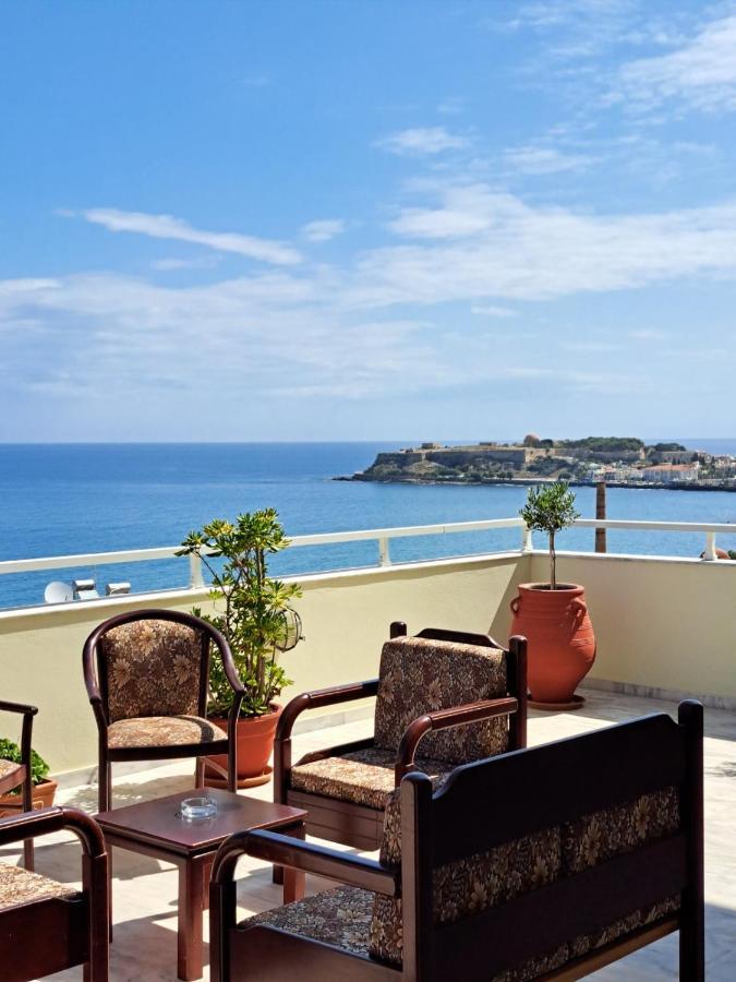 Seaview Flora'S Luxury Apartment-300Meters From The Beach Rethymno  Bagian luar foto