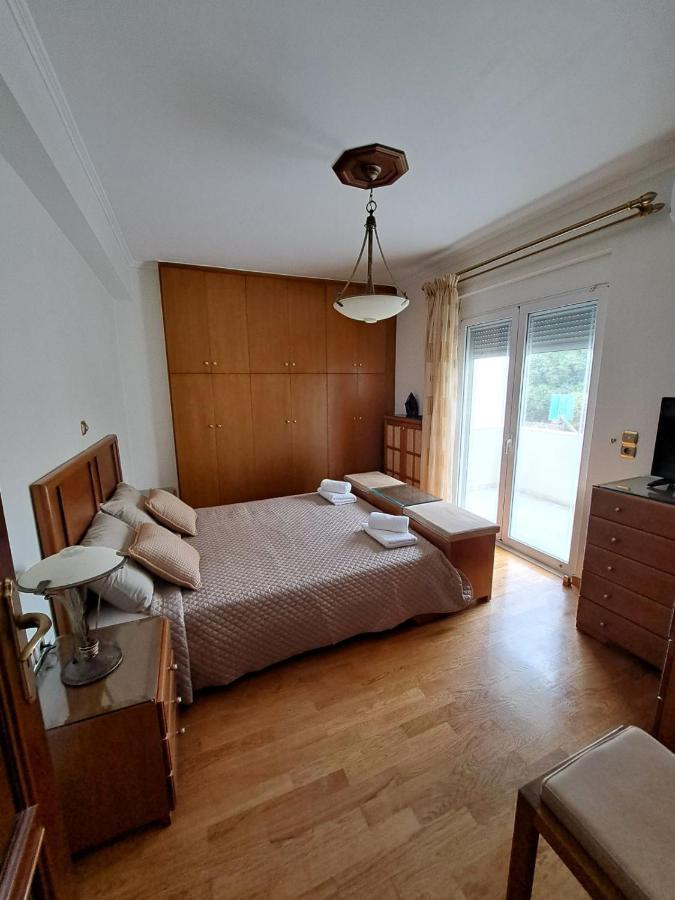 Seaview Flora'S Luxury Apartment-300Meters From The Beach Rethymno  Bagian luar foto