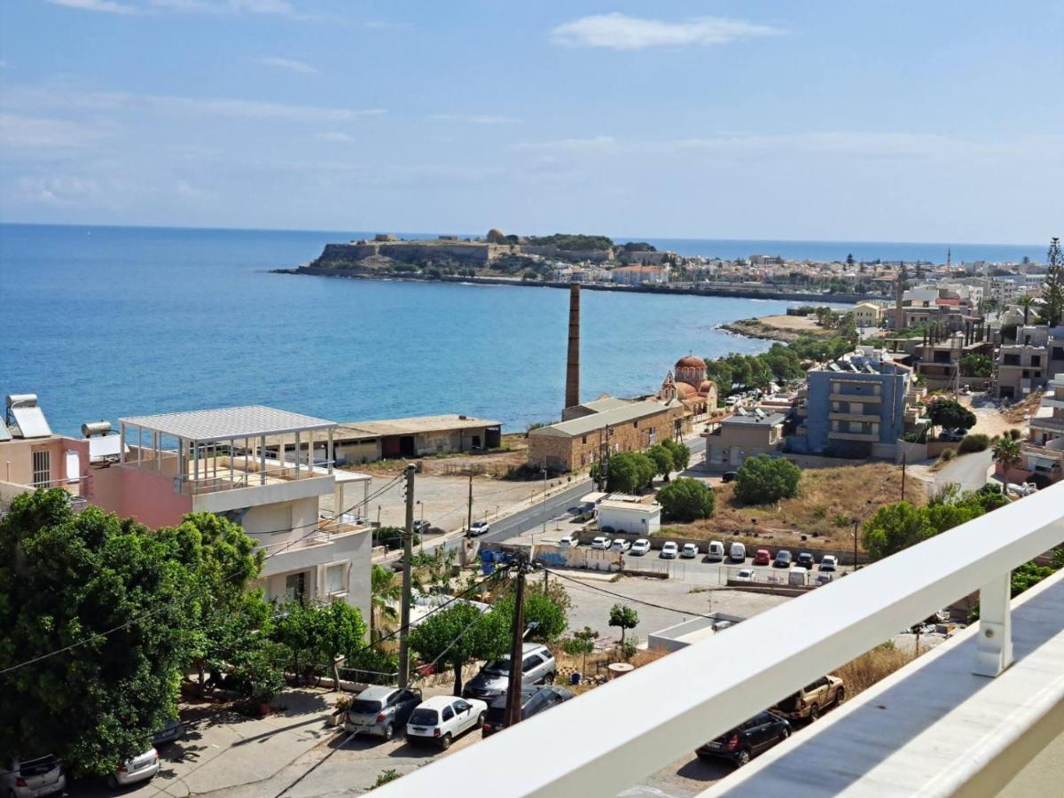 Seaview Flora'S Luxury Apartment-300Meters From The Beach Rethymno  Bagian luar foto