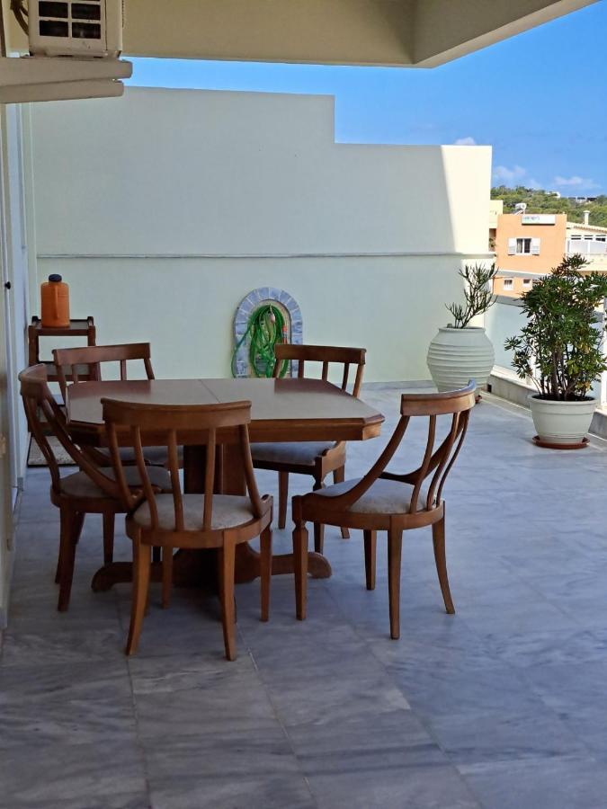 Seaview Flora'S Luxury Apartment-300Meters From The Beach Rethymno  Bagian luar foto