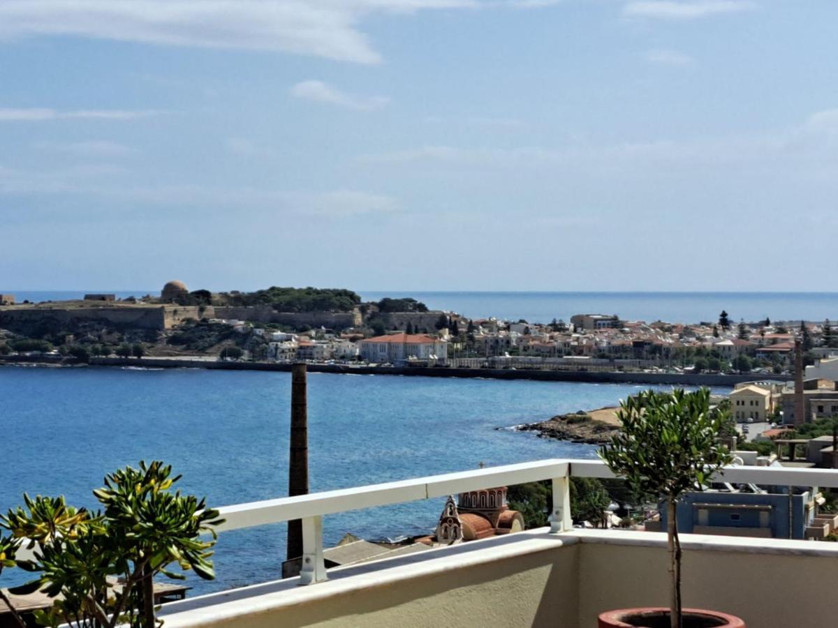 Seaview Flora'S Luxury Apartment-300Meters From The Beach Rethymno  Bagian luar foto