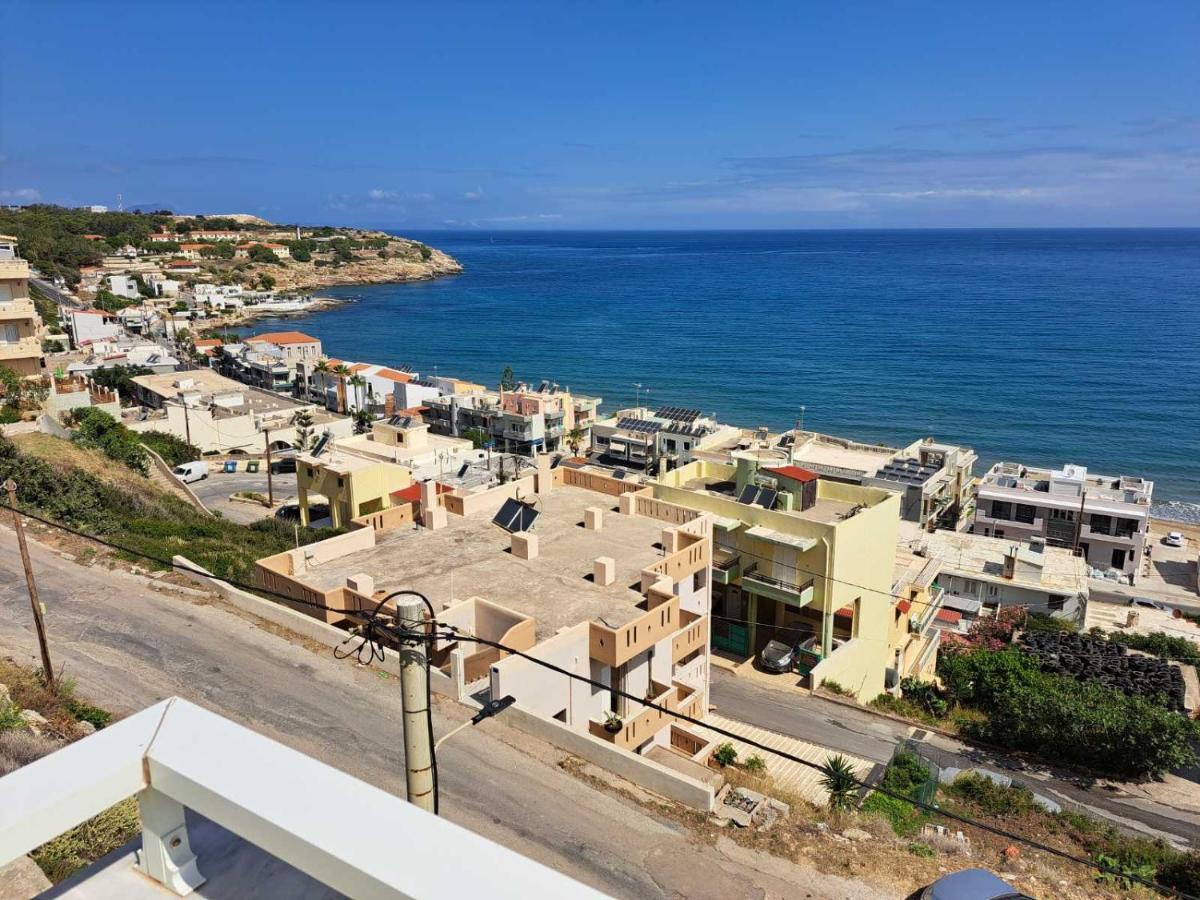 Seaview Flora'S Luxury Apartment-300Meters From The Beach Rethymno  Bagian luar foto