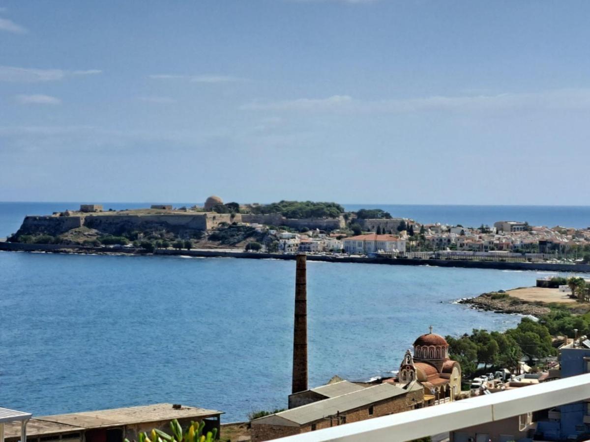 Seaview Flora'S Luxury Apartment-300Meters From The Beach Rethymno  Bagian luar foto